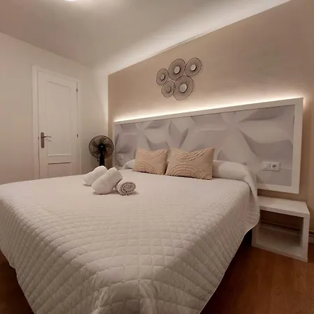 Cabezas Guest house Lugones
